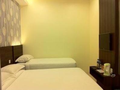 غرفة عائلية، The Regency Garden Hotel 3/4