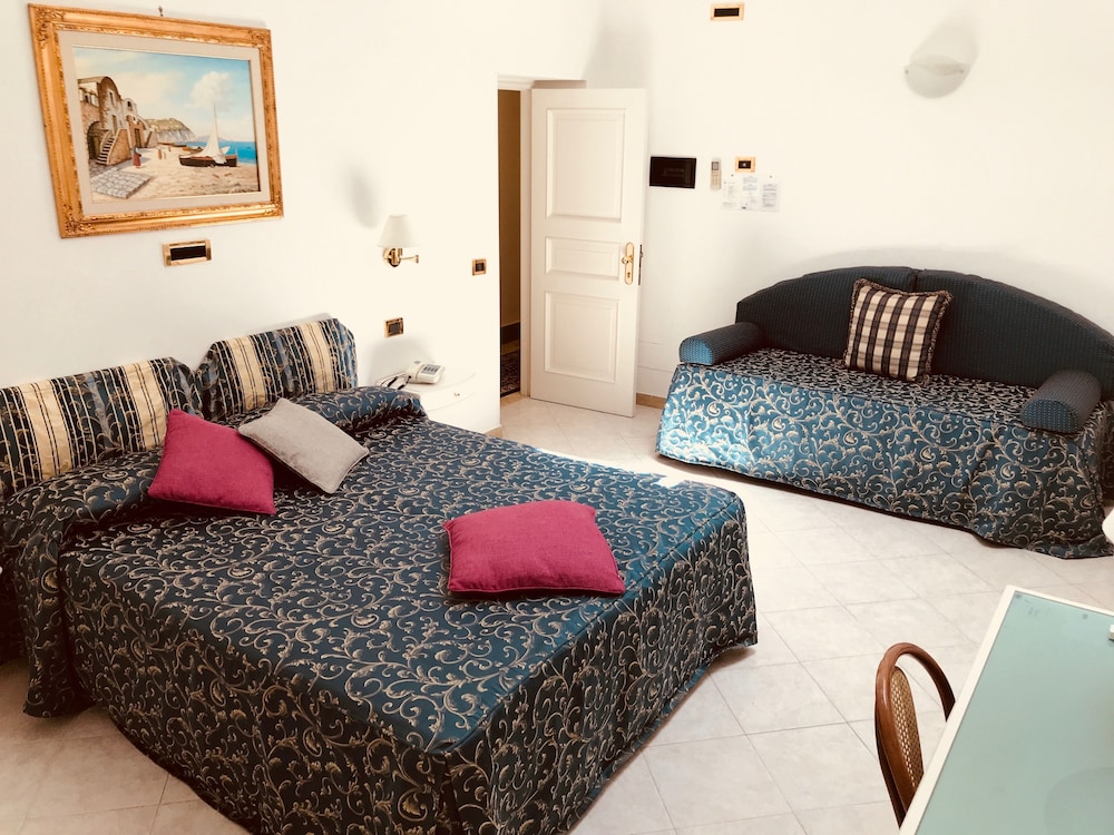Capri Bougainville 29/49