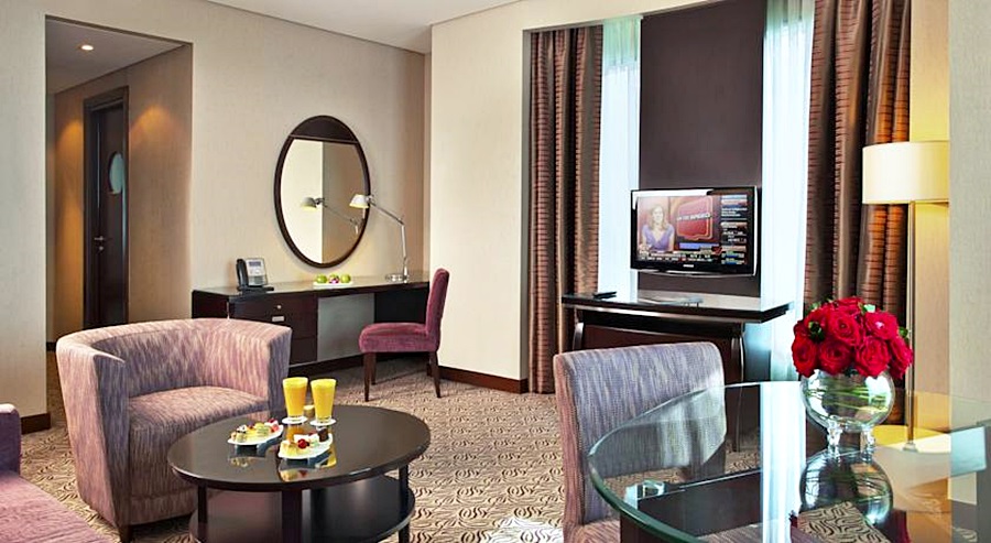 Spacious Family Room