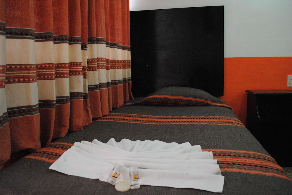 Hotel Jiménez 12/20
