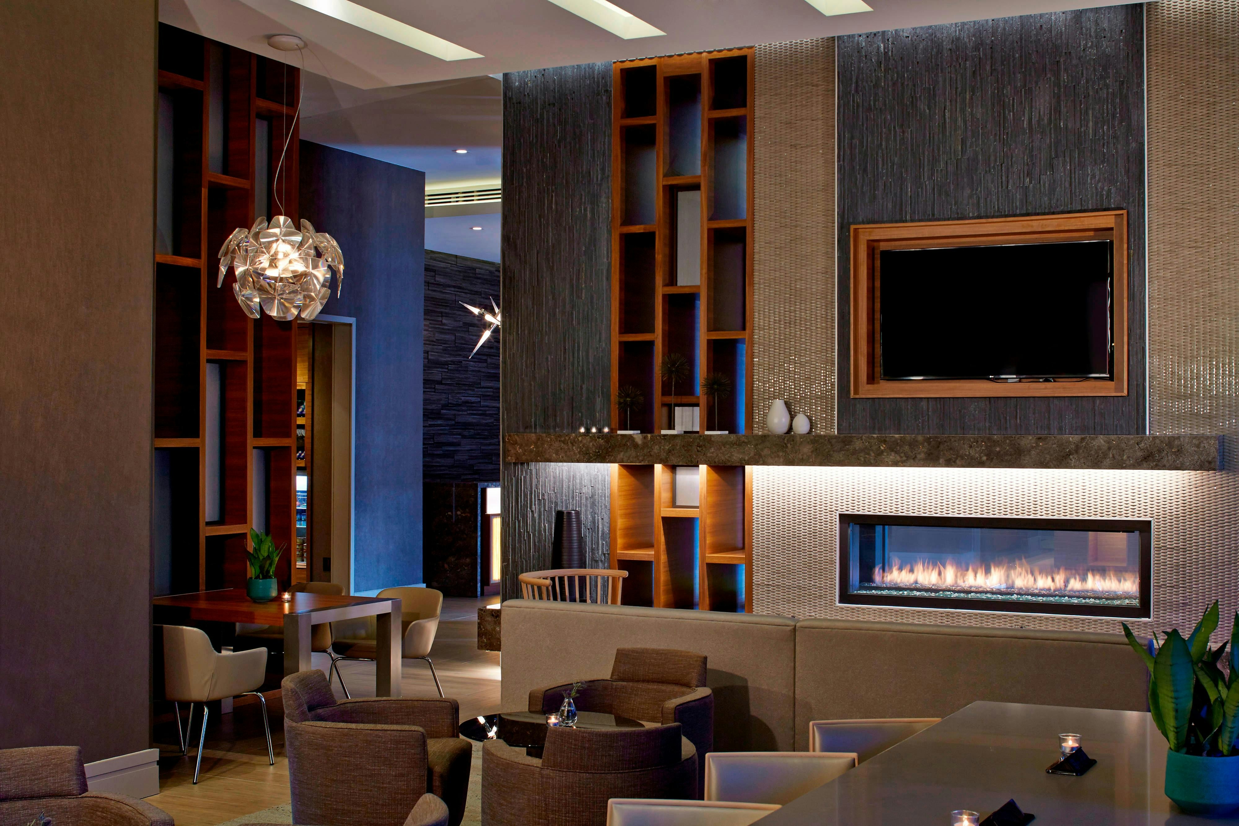AC Hotel Atlanta Buckhead at Phipps Plaza 15/25