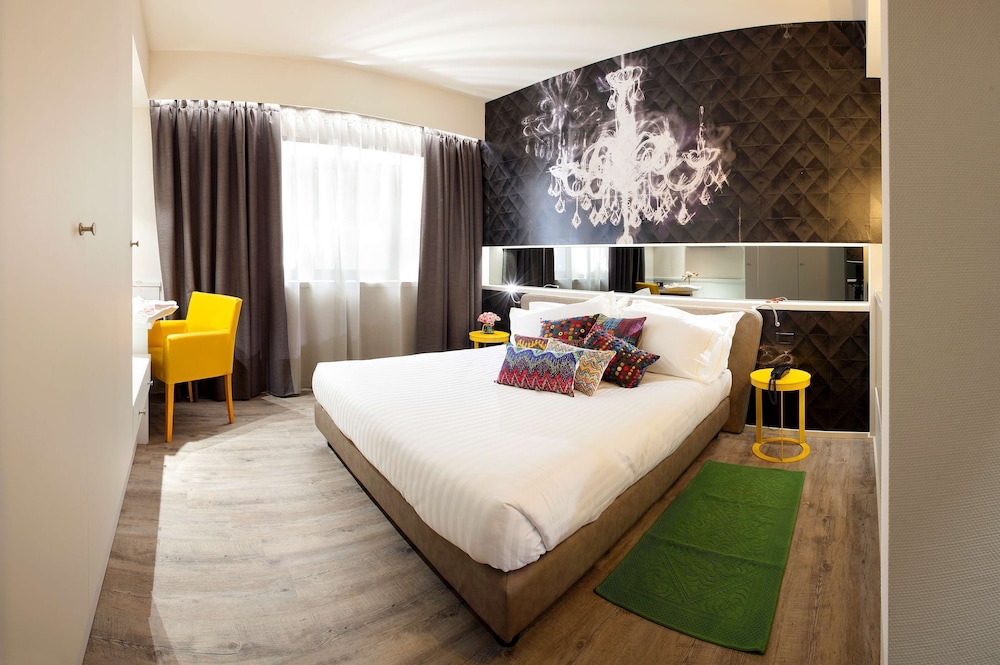 Albavilla Hotel and Co 12/49