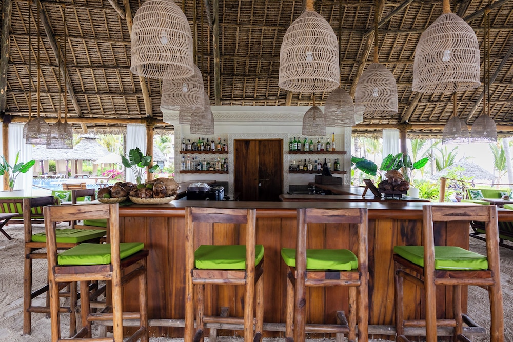 Breezes Beach Club & Spa 48/64