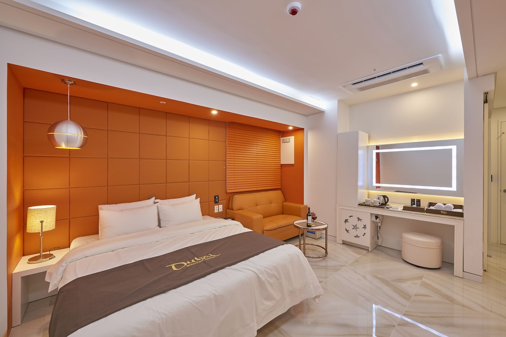 Dubai Hotel Gwangju 16/44