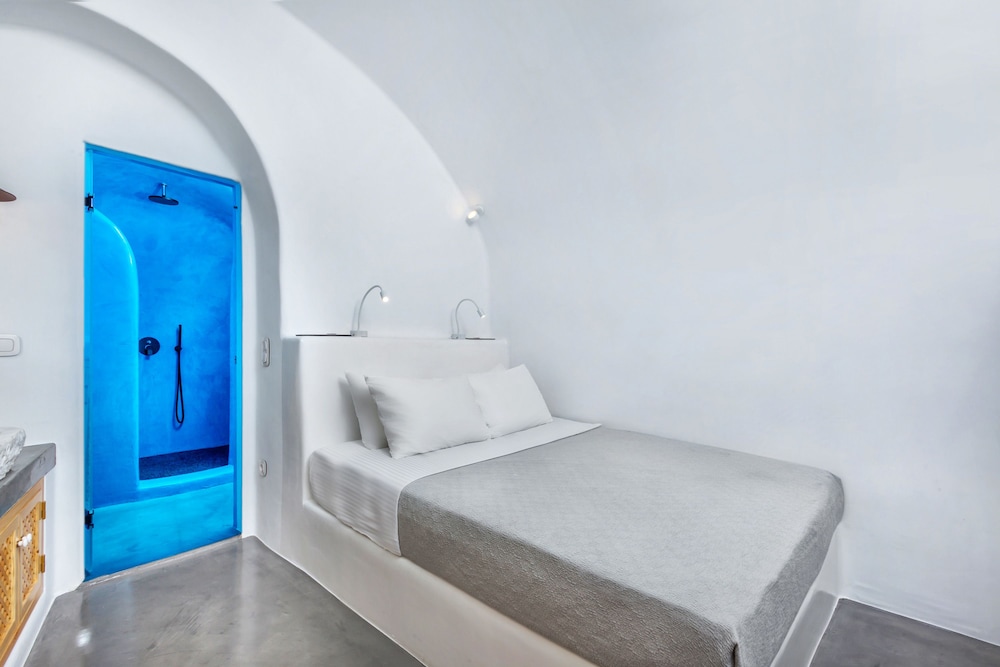 SAPPHIRE, SUITE, OUTDOOR JETTED TUB