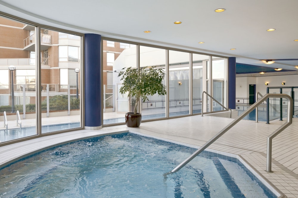 Coast Victoria Hotel Marina By Apa 17/49