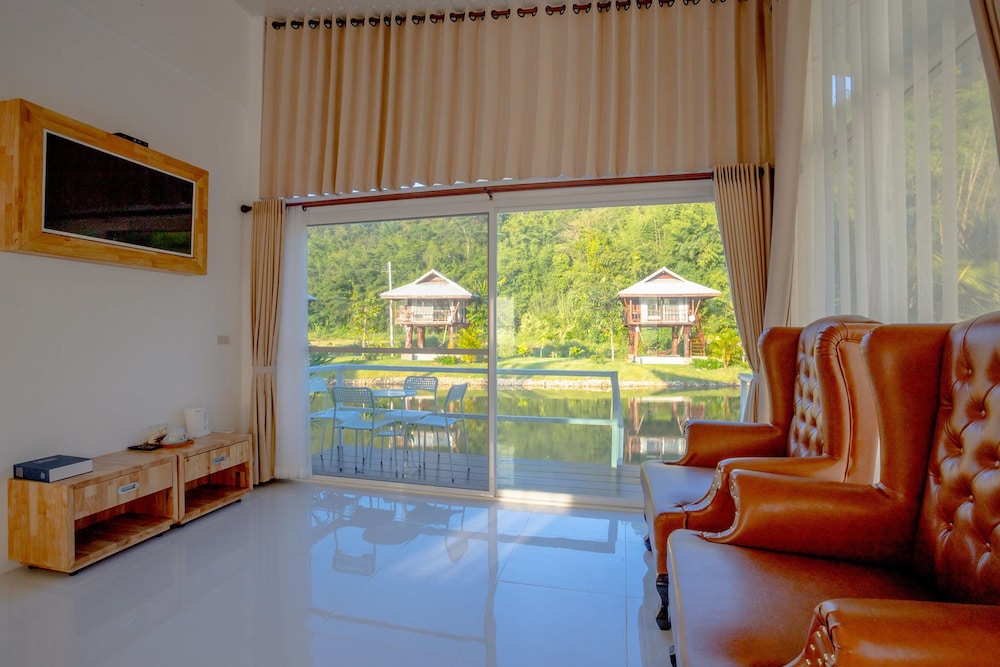 The White House Boutique Chiangrai 40/62