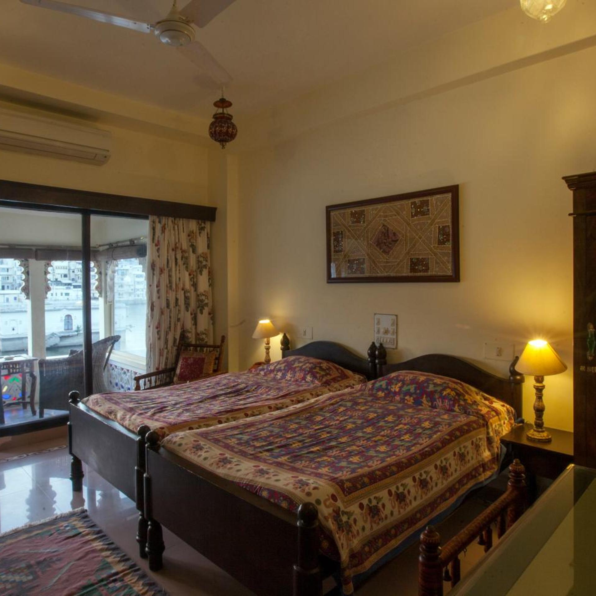Lake Pichola Hotel 9/25