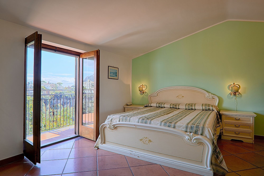 Hotel Villa Giuseppina 12/50