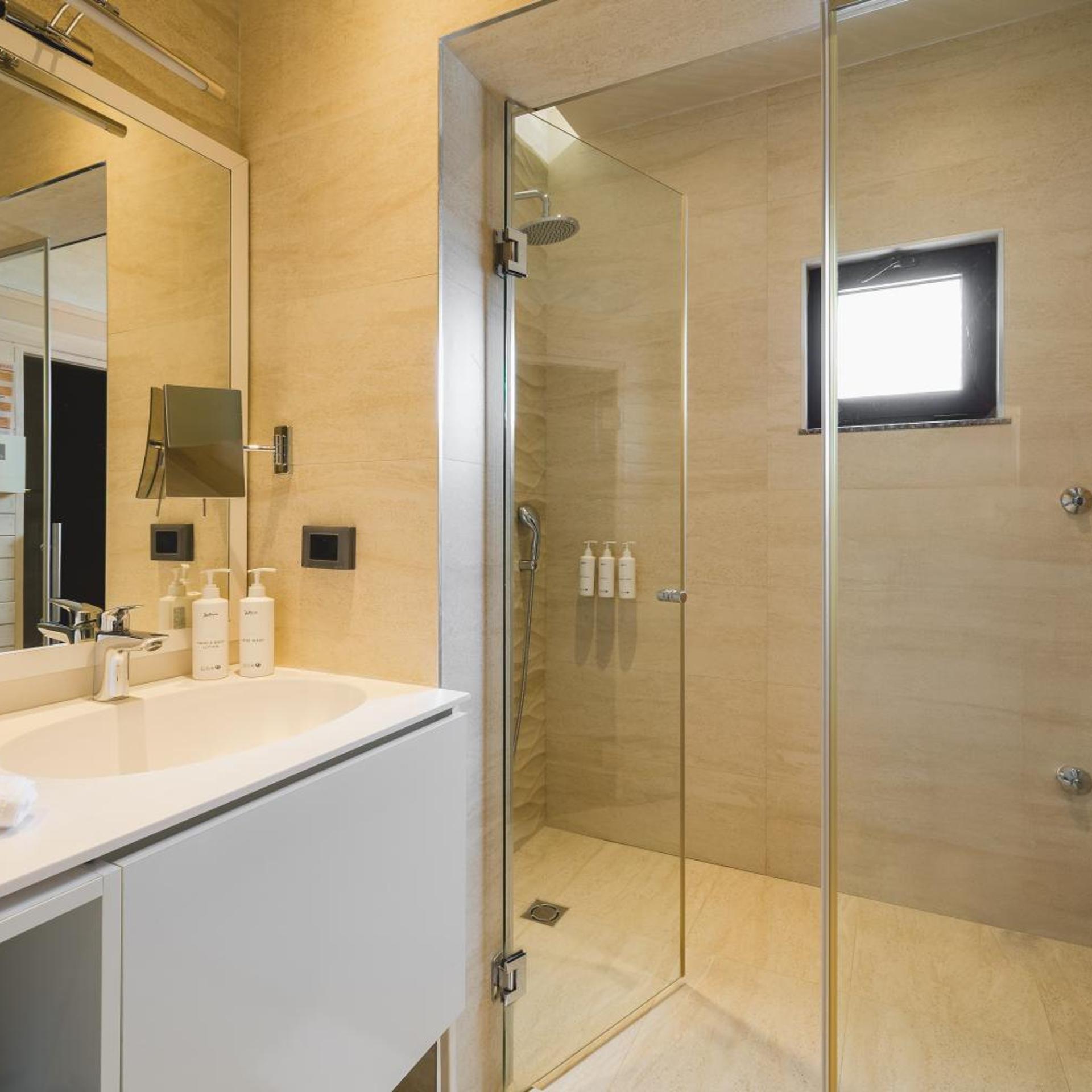 جناح بإطلالة على البحر بجاكوزي، Radisson Resort Ruza Vjetrova 7/10