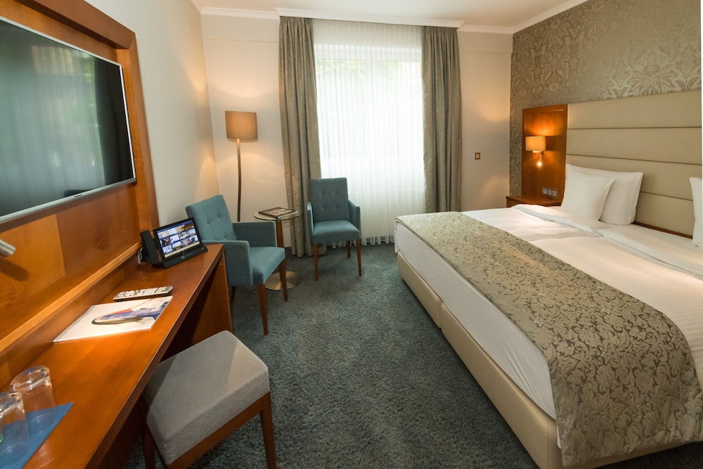 Hotel Oranien Wiesbaden 27/66