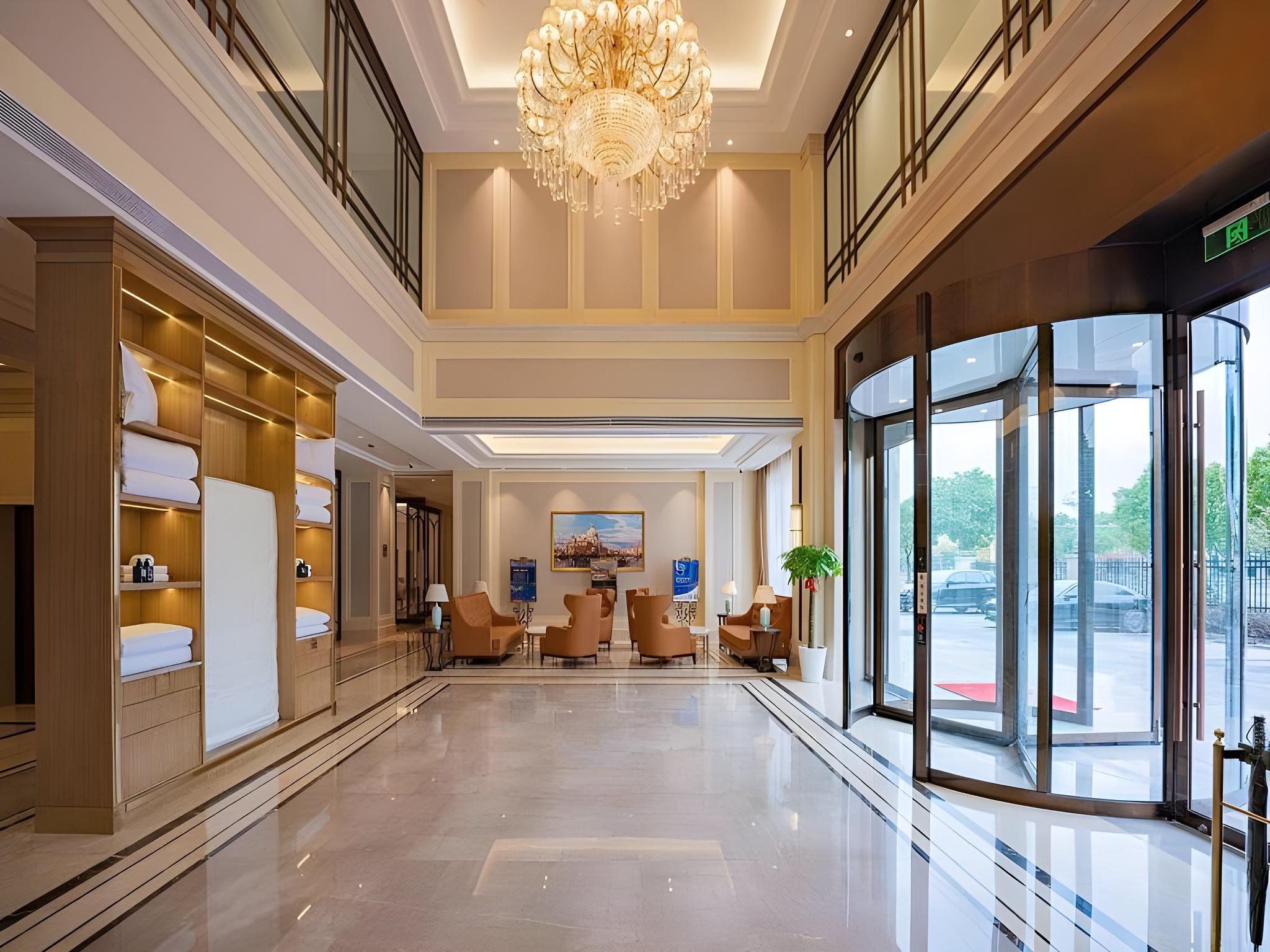 Vienna Hotel Shanghai Songjiang Film & TV Park 5/23