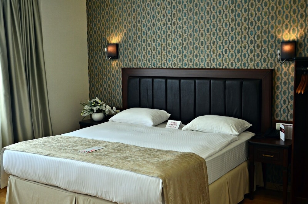 Hotel Monec 15/50