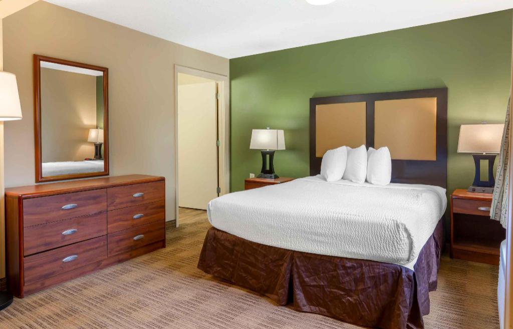 جناح بسرير كوين بغرفة نوم واحدة، Extended Stay America-Raleigh-North Raleigh-Wake Towne Drive 2/4