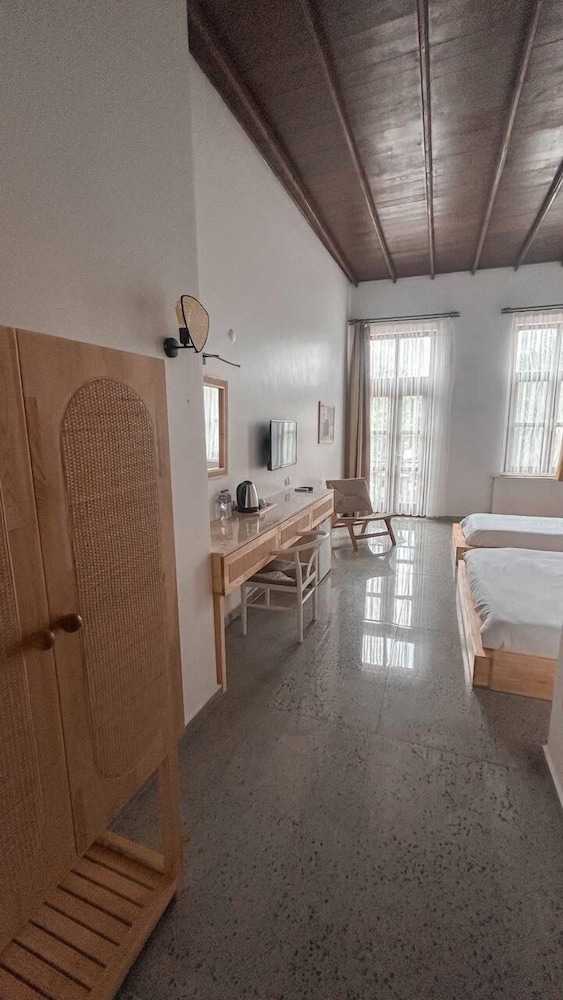 Eden Selene Hotel 24/47