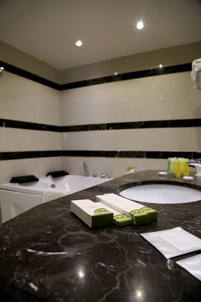 Grand East Hotel Dead Sea 50/50