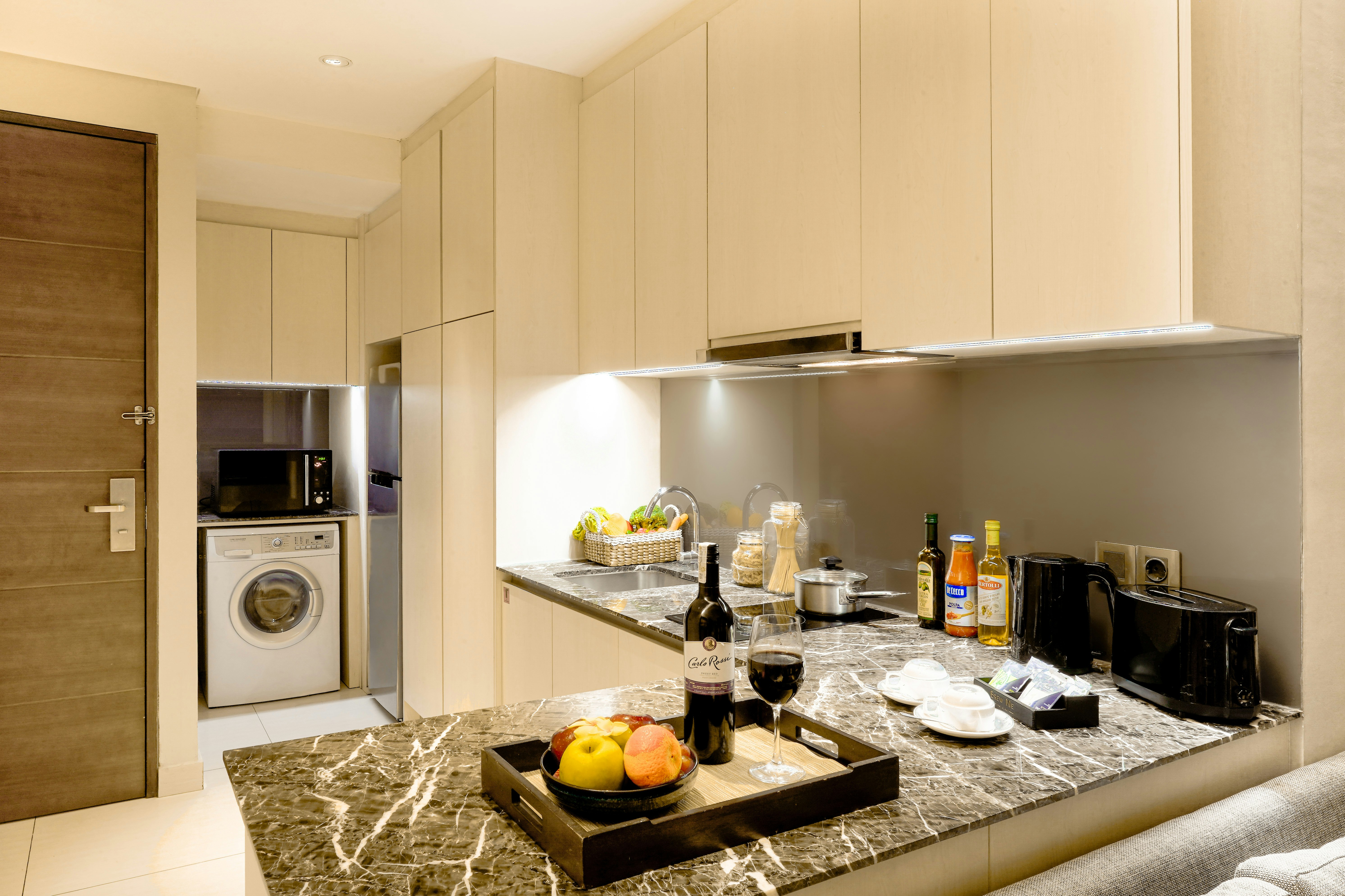 ASCOTT WATERPLACE SURABAYA 27/74
