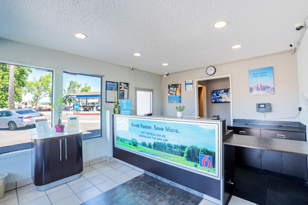Motel6 Pleasanton, CA 16/63