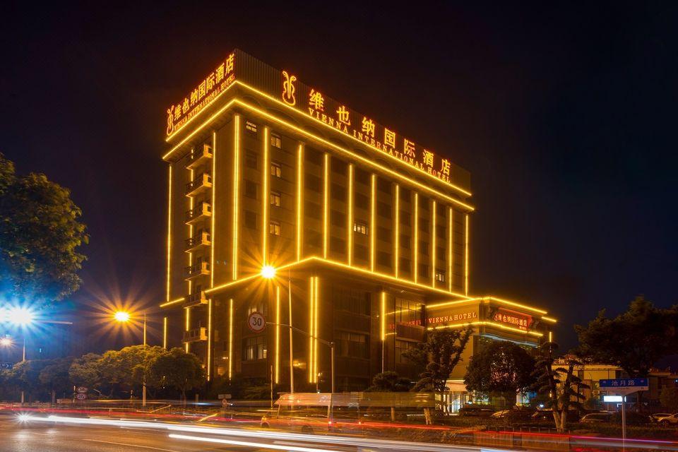 Vienna International Hotel (Shanghai Dishui Lake Lingang New City) 3/64