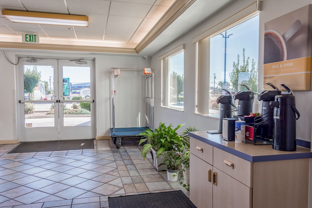 Motel6 Redmond, OR 25/39