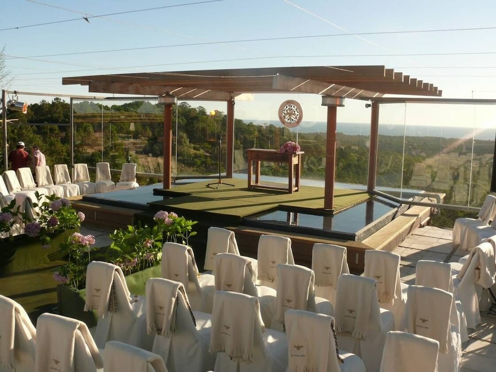 Las Cumbres Boutique Hotel and Spa by DON 72/75