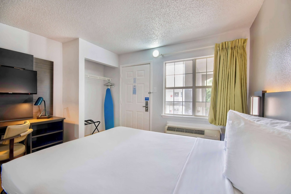Studio 6 Extended Stay - San Antonio, TX - Six Flags 26/58