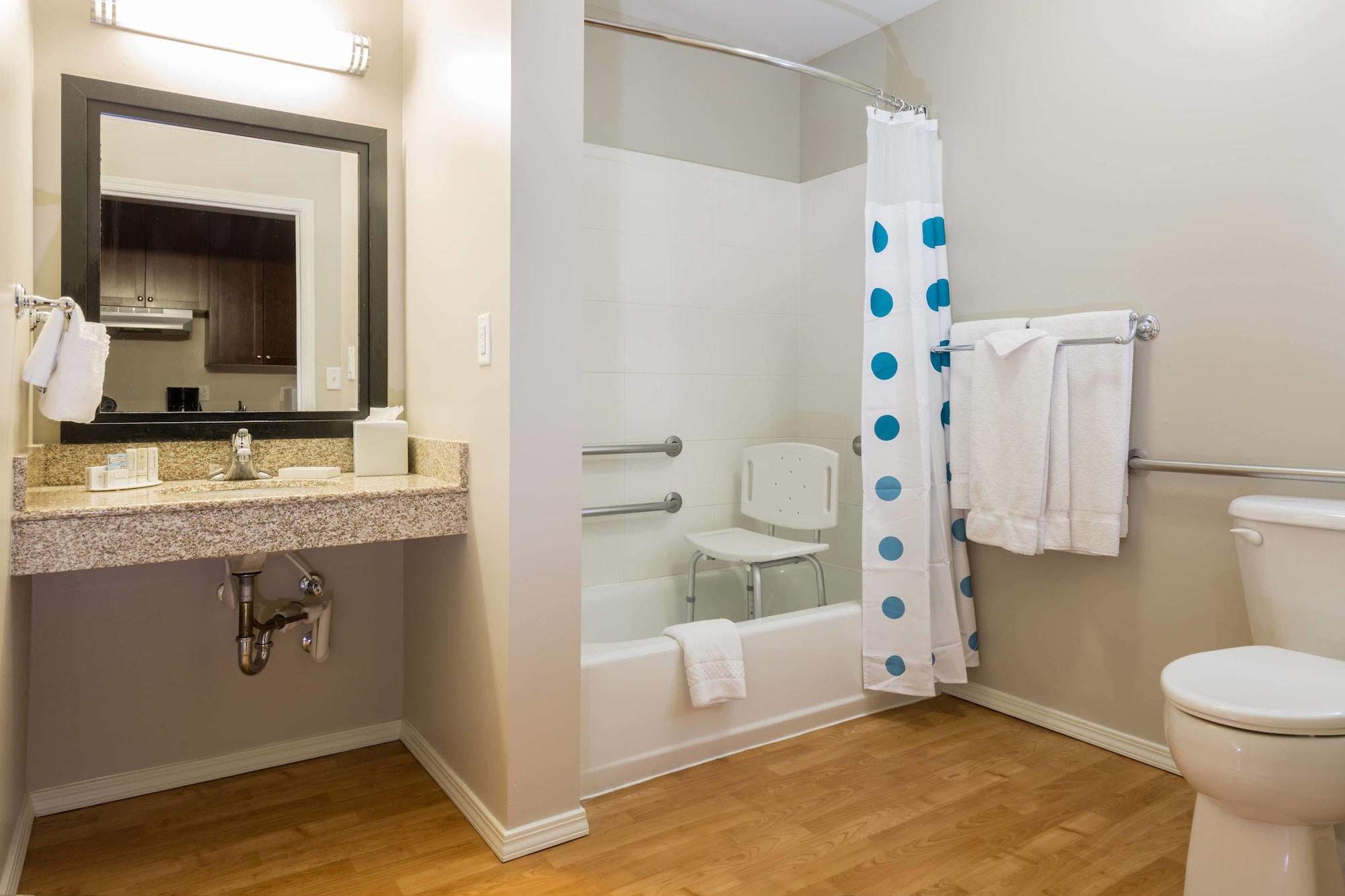 جناح بسرير كينج بغرفة نوم واحدة مع أريكة، TownePlace Suites by Marriott Boise Downtown/University 3/3