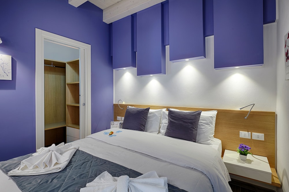 Hospitality Hotel 11/57