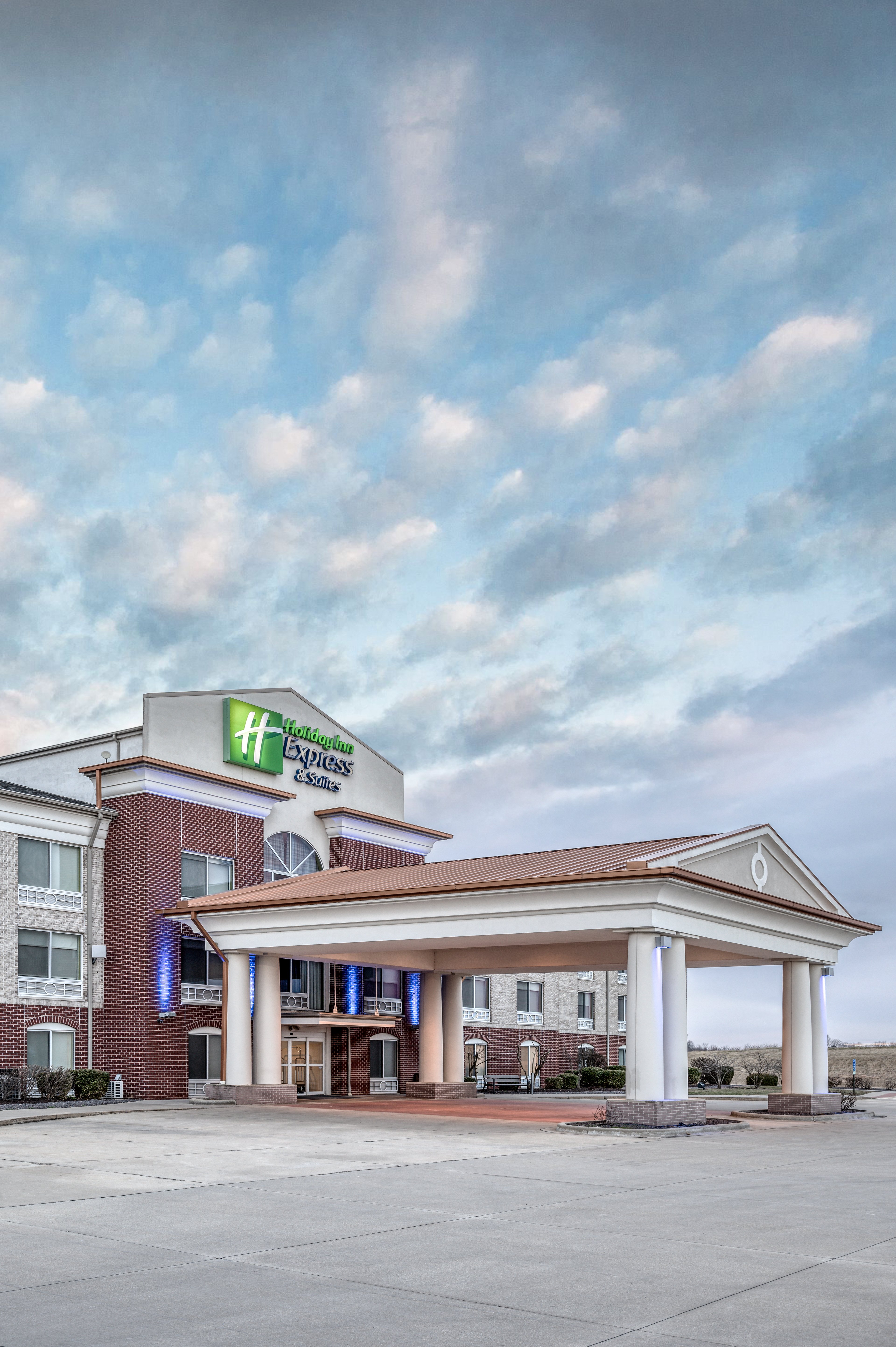 Holiday Inn Express Hotel And Suites Vandalia 5/78