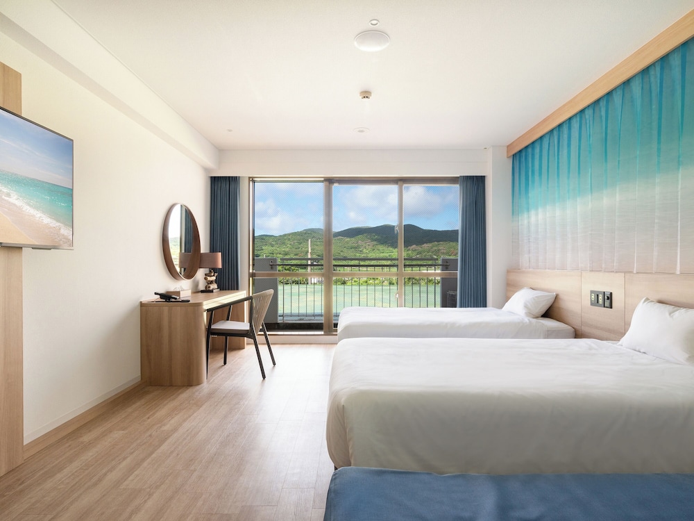 Resort Hotel Kume Island 12/50