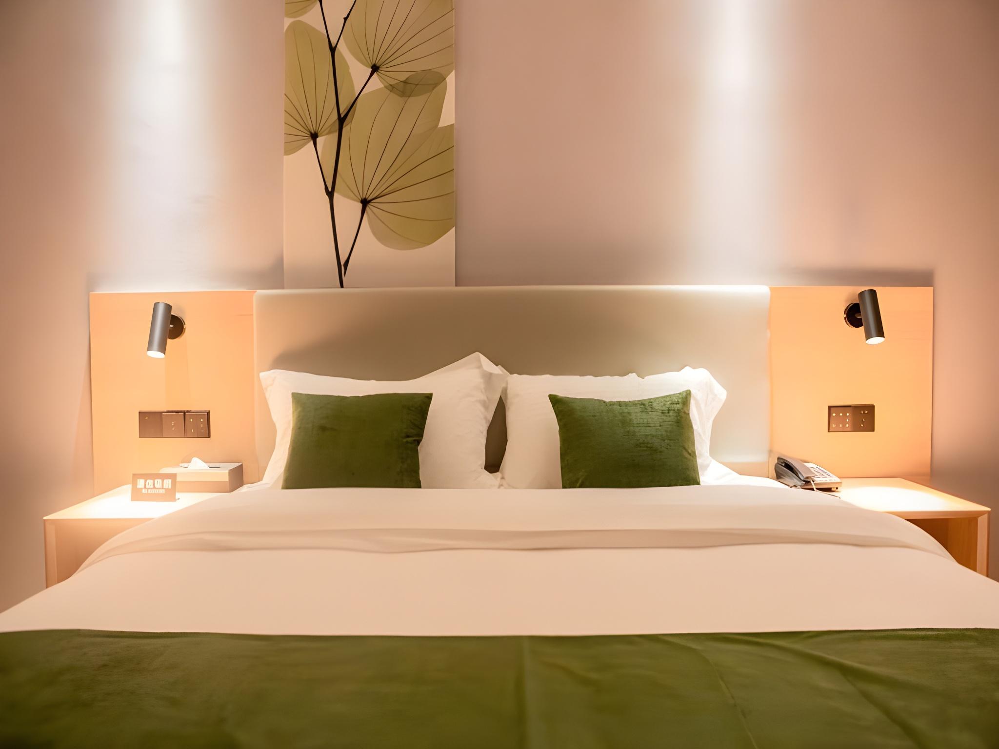 Guest Room, Double Bed, Next to Elevator