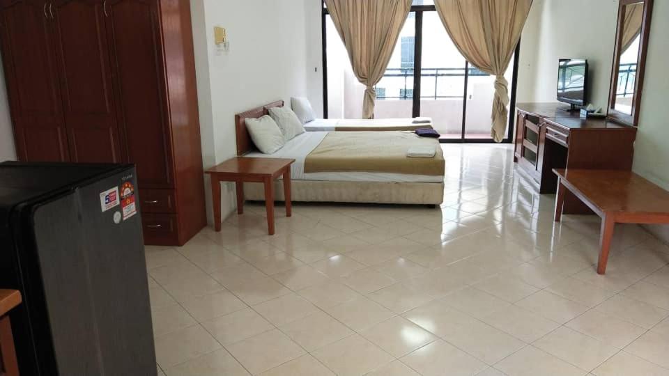 Marina Cove Resort 12/48