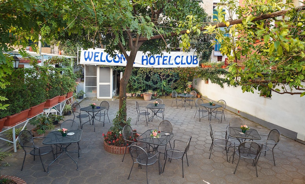 Hotel Club Sorrento 42/50