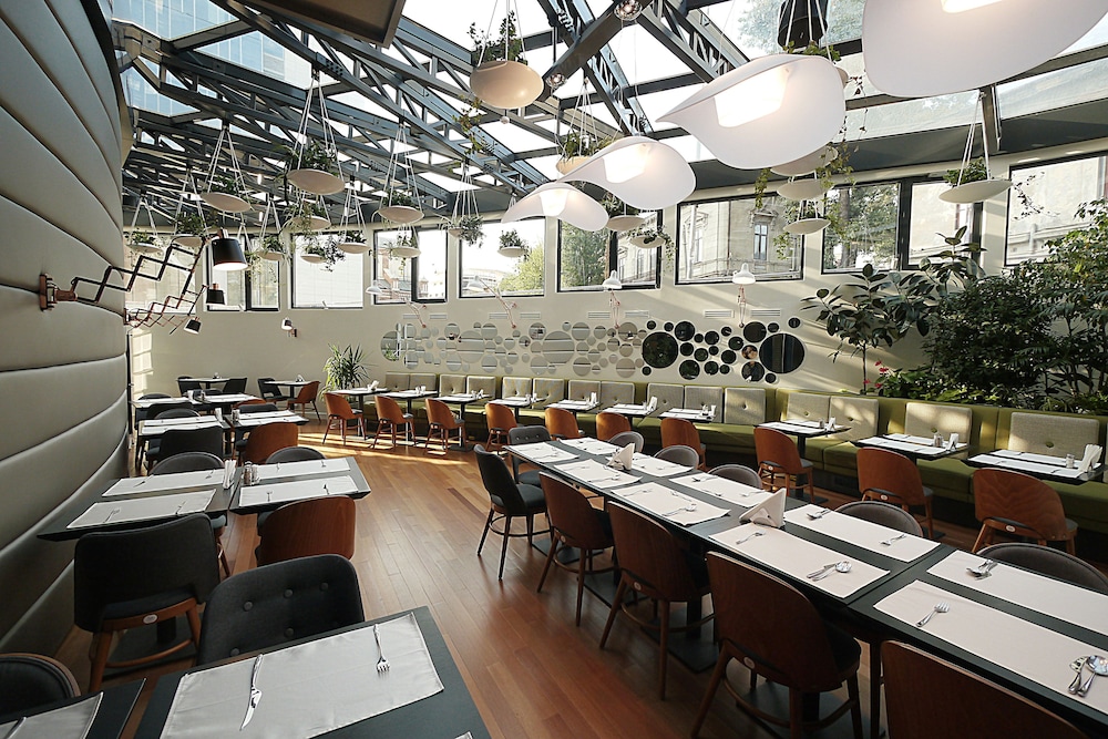 Berthelot Hotel 40/48