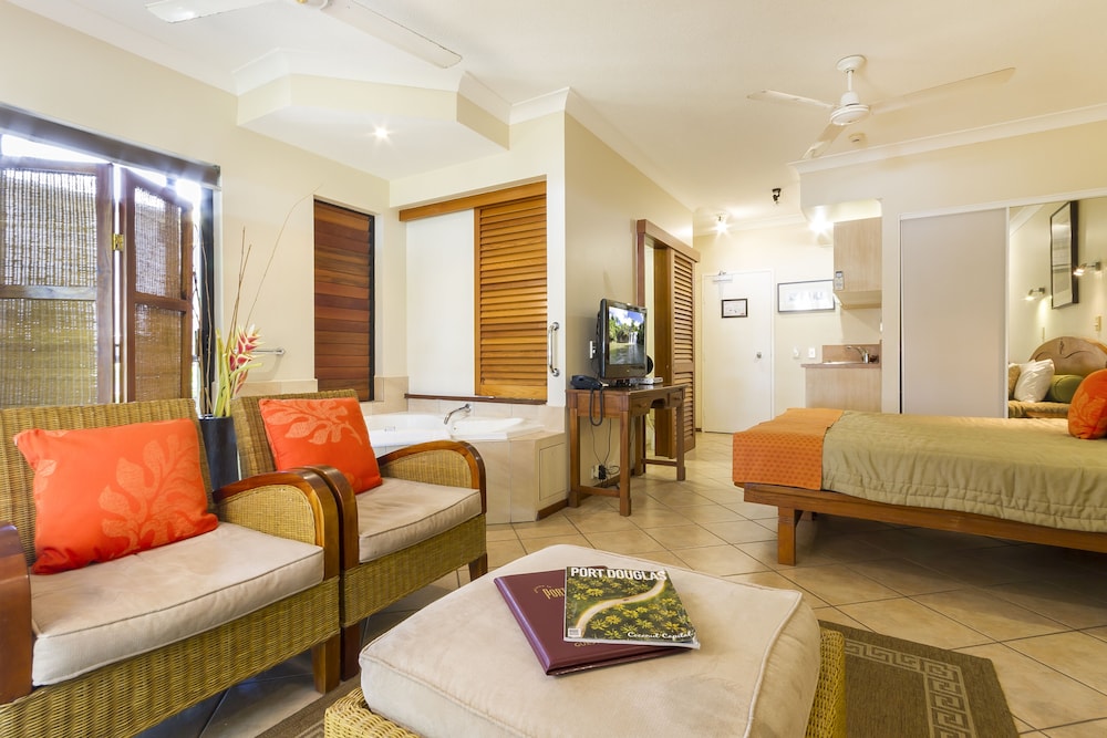 Hibiscus Resort And Spa 60/77