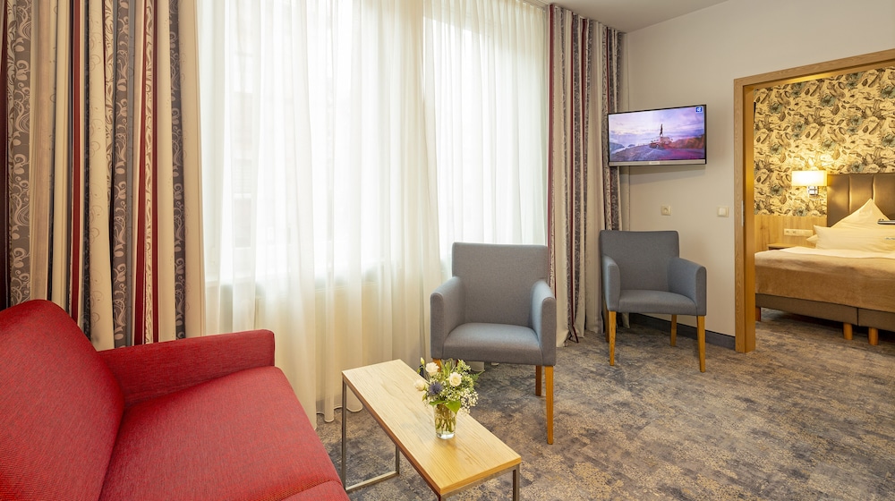 Hotel Lowengarten 33/64