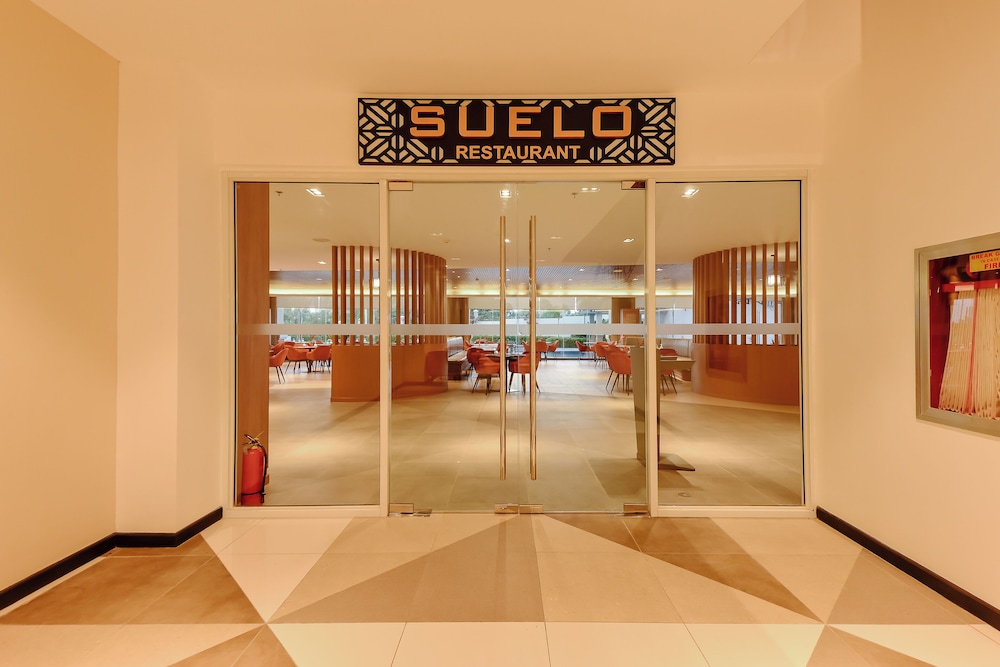 Sotogrande Hotel and Convention Center Batangas 8/38