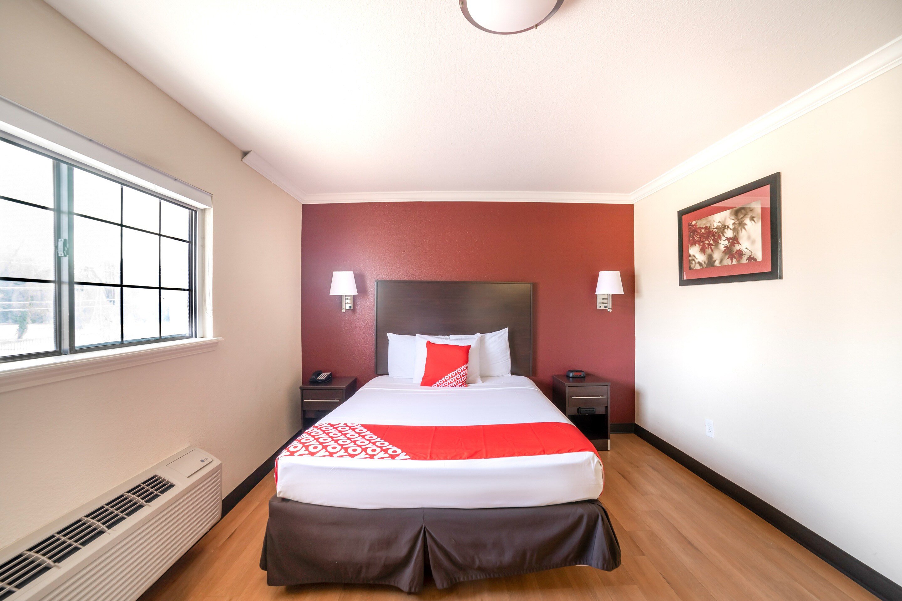 OYO Hotel McAllen Airport South 29/61