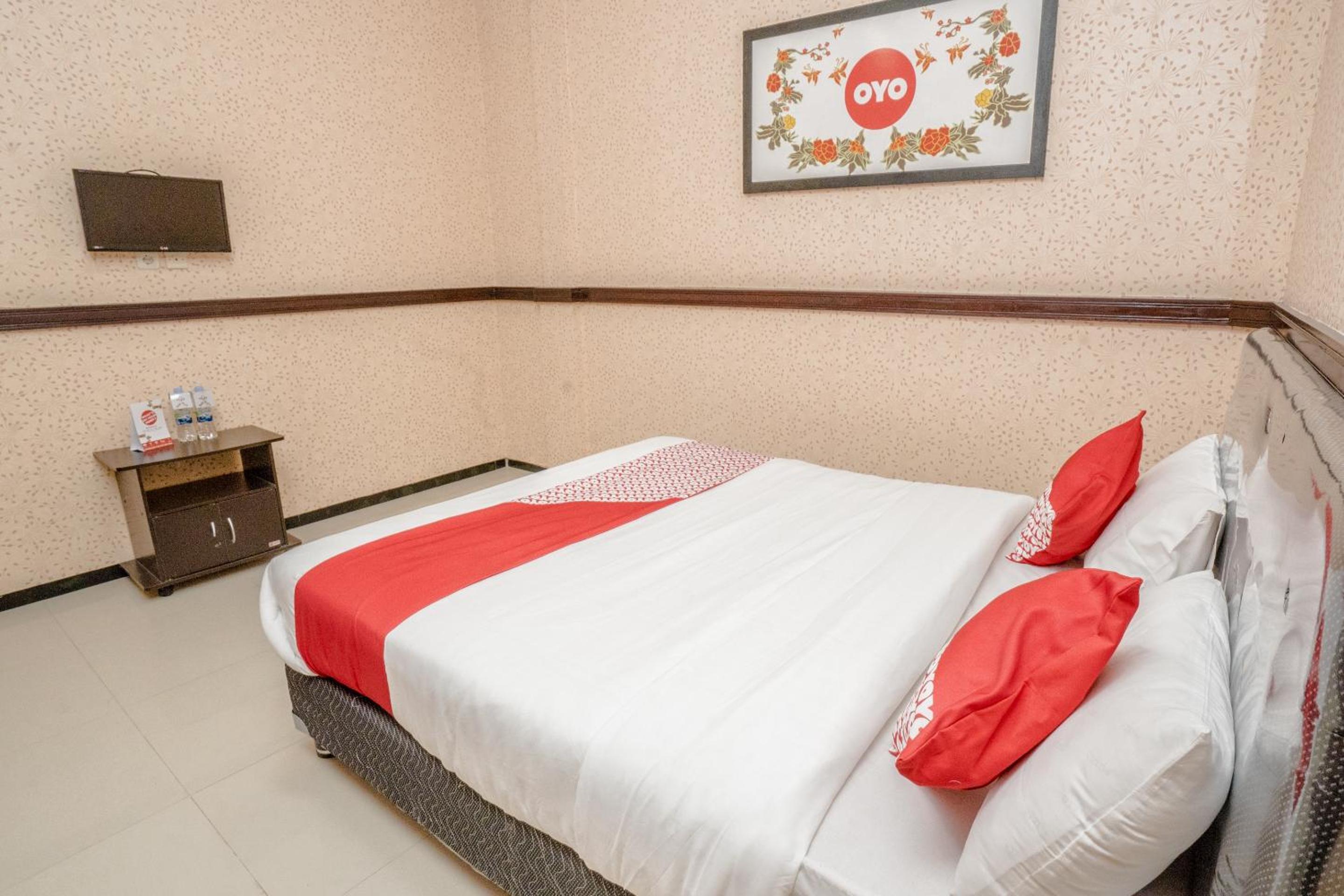 Hotel O Central Batu Near Jatim Park 3 Formerly Bunga Matahari Hotel 25/50