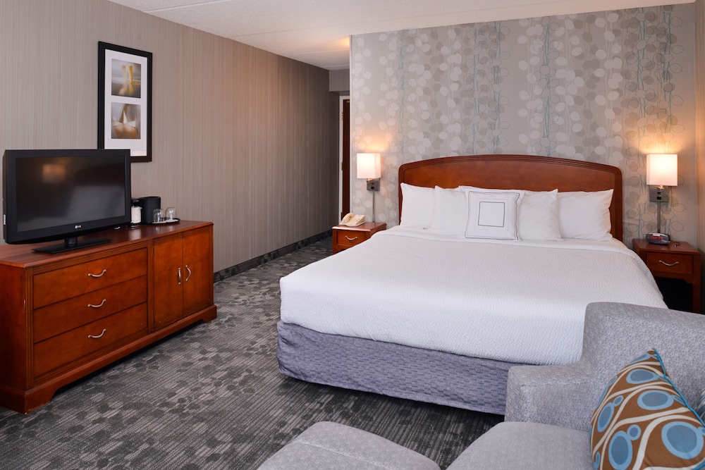 Courtyard by Marriott Charlotte Gastonia 15/45