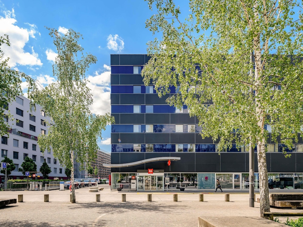 Ibis Zurich City West 68/72
