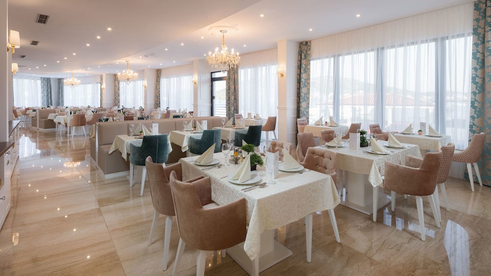 Hotel Perla 31/50