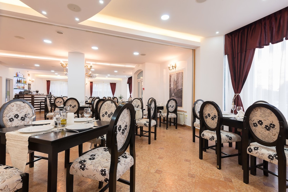 Hotel Athos R M T 49/69