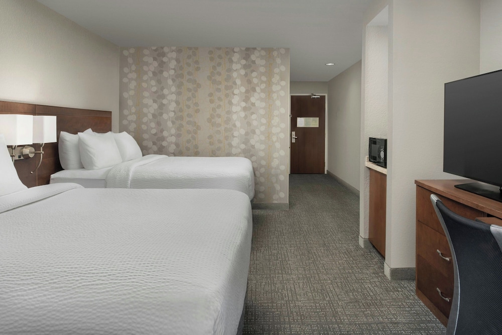 Courtyard By Marriott Chico 17/66
