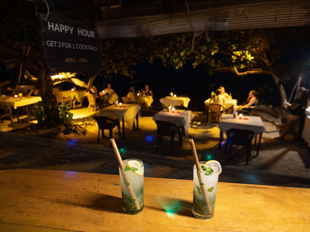 Hippocampus Beach And Dive Resort 19/59