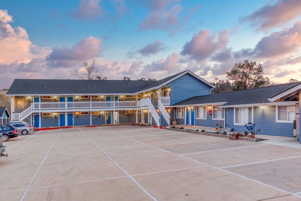 Creekside Inn Downtown 30/42