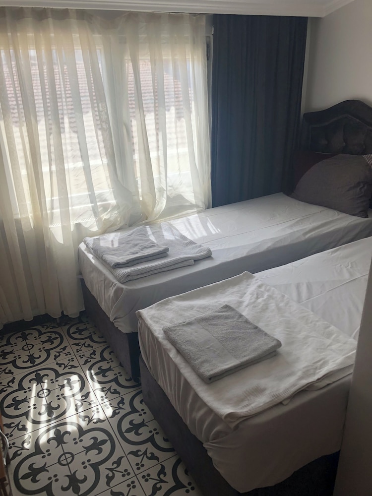 Reydel Hotel 46/72