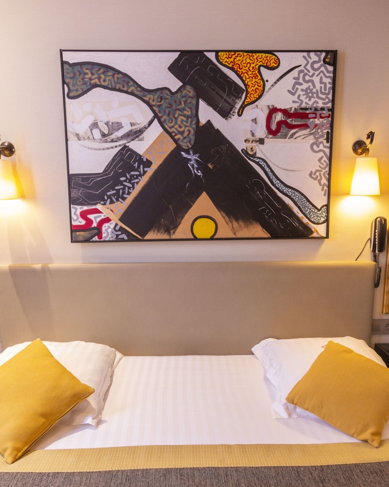 Hotel Du Bois Champs-Elysees 31/50