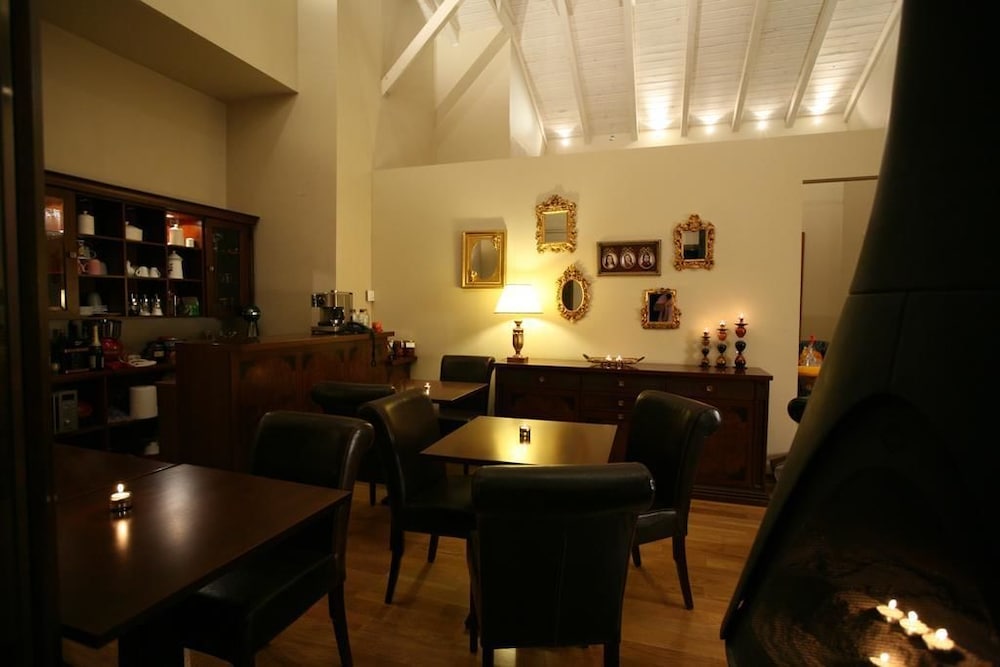 Epavlis Meteora Suites 11/18