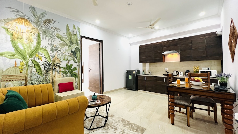 ZEN Suites Golf Course Road 35/50
